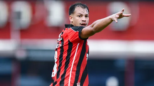 Ze Marcos jogador do Vitoria durante partida contra o Sao Paulo no estadio Barradao pelo campeonato Brasileiro A 2025. Foto: Jhony Pinho/AGIF