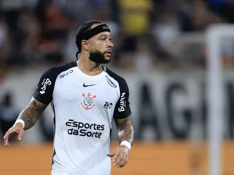 Dorival gera polêmica ao substituir Memphis em Portuguesa x Corinthians