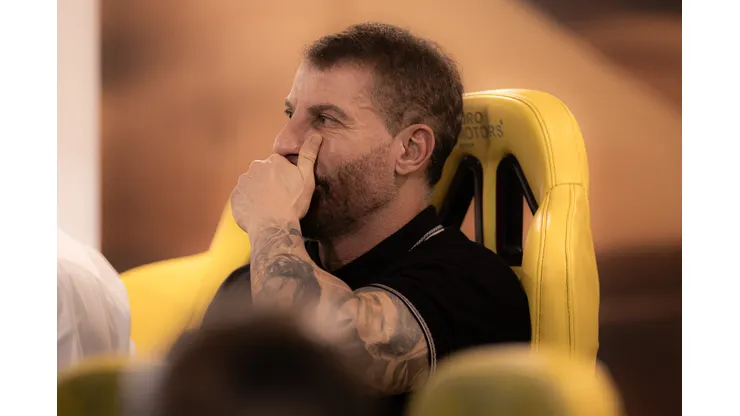 Pedrinho Presidente do Vasco durante chegada da equipe para partida contra o Vasco no estadio Jose Maria de Campos Maia pelo campeonato Brasileiro A 2026. Foto: Vinicius Silva/AGIF