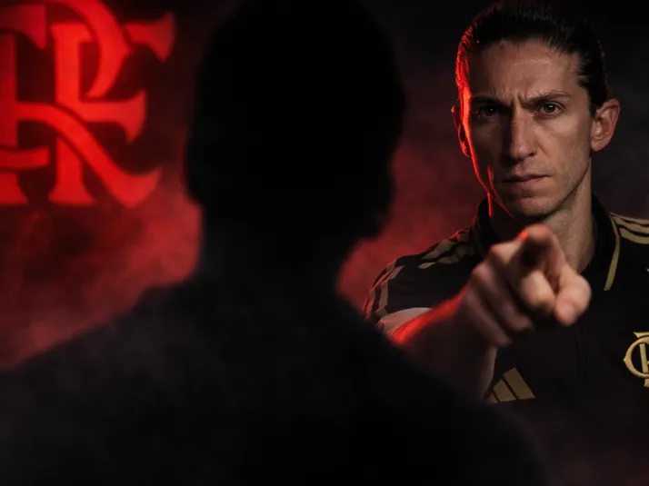 Filipe Luís assume culpa no Flamengo após cobranças