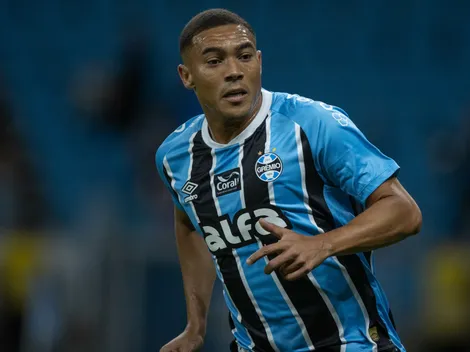 Carlos Vinícius afirmou que o Grêmio é favorito contra o Internacional