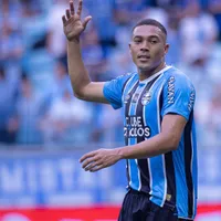 Baldasso ironiza Carlos Vinícius e provoca Grêmio