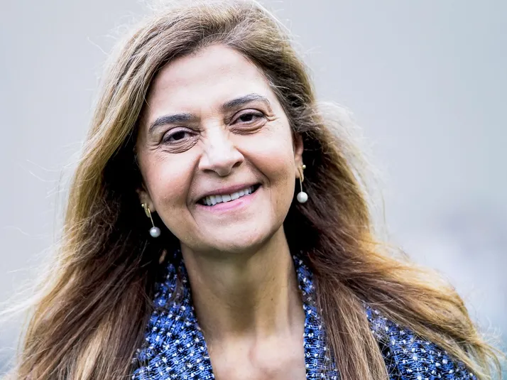 Matheus Gomes assina primeiro contrato profissional com o Palmeiras