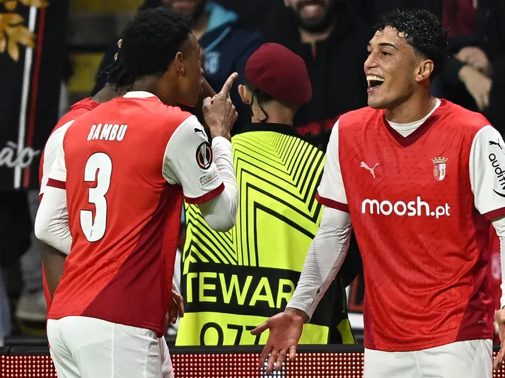 Braga rejeita R$ 12 milhões do Botafogo por Vitor Carvalho