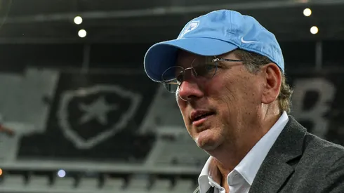 John Textor presidente da SAF do Botafogo durante partida contra o Atlético-GO no estádio Engenhão pelo campeonato Brasileiro A 2024. Foto: Thiago Ribeiro/AGIF