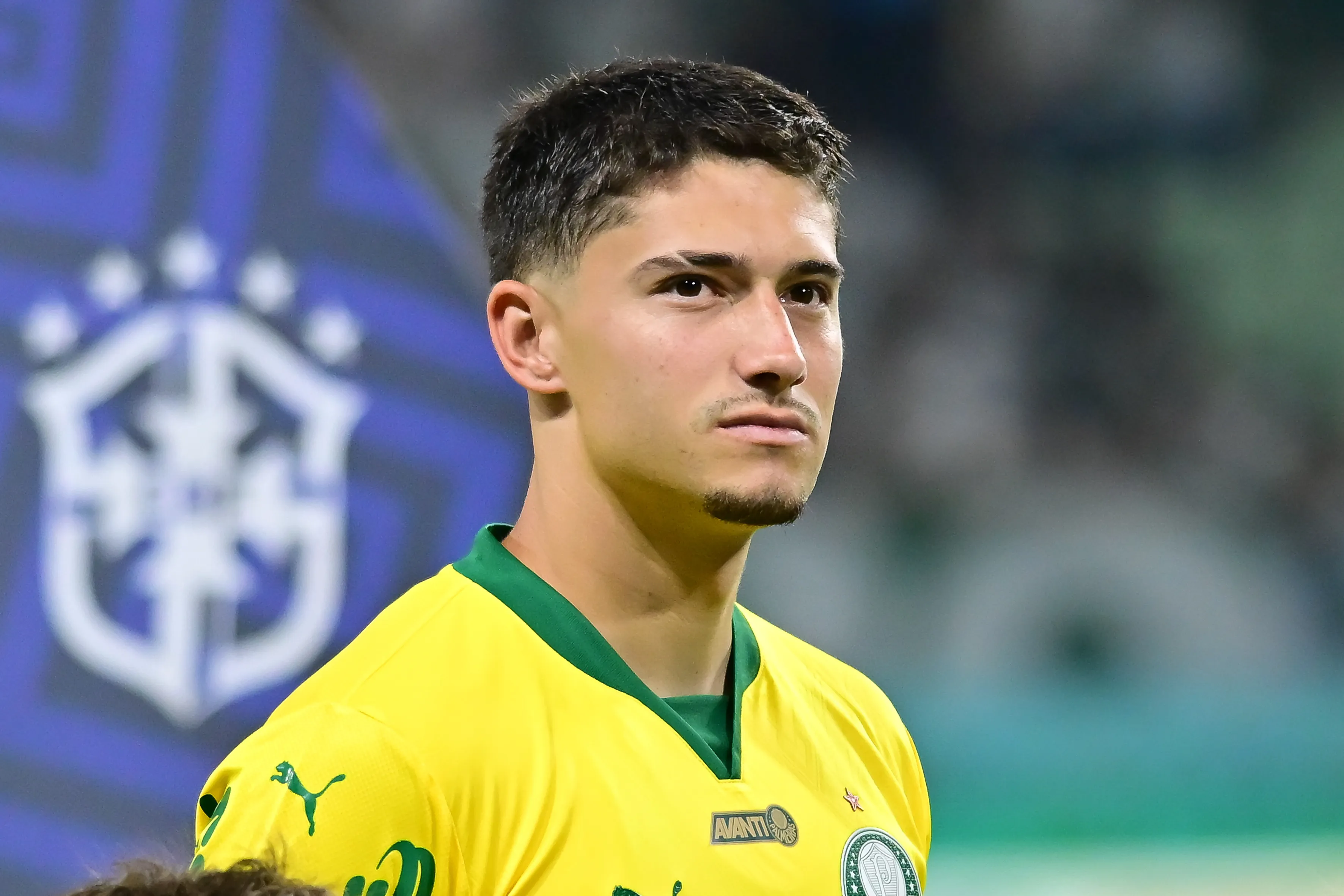 Emiliano Martinez jogador do Palmeiras durante partida contra o Fortaleza no estadio Arena Allianz Parque pelo campeonato Brasileiro A 2025. Foto: Jota Erre/AGIF