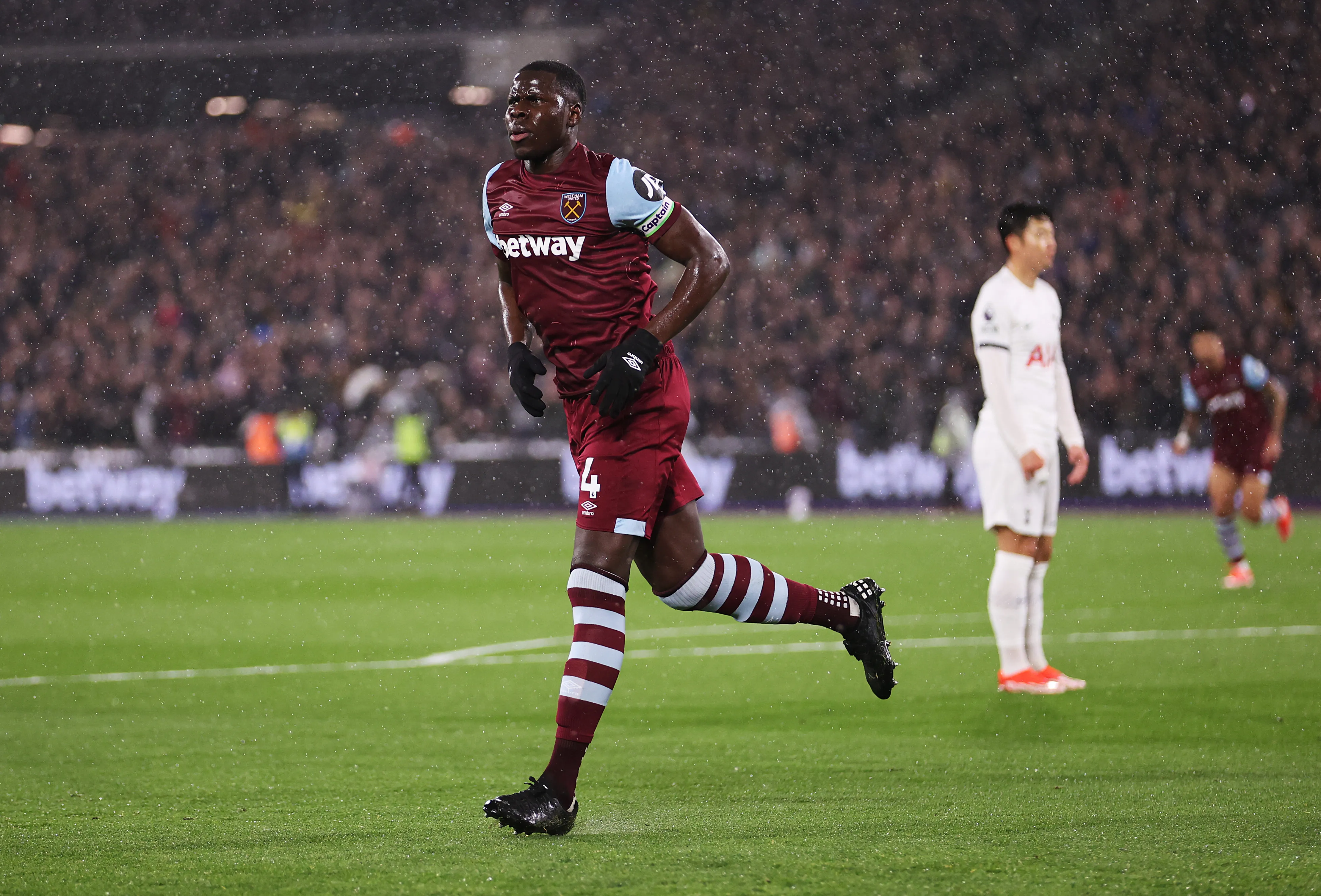 Diretoria analisará Kurt Zouma – Foto: Julian Finney/Getty Images.