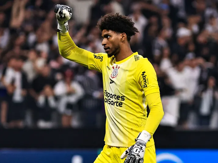 Marcos pede desculpa após polêmica com Hugo