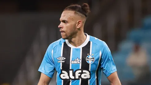Braithwaite voltou aos treinos no Grêmio