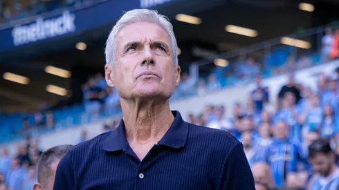 Luís Castro segue tendo confiança no Grêmio.