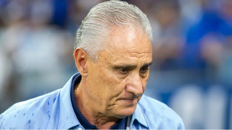 MG - BELO HORIZONTE - 08/02/2026 - MINEIRO 2026, CRUZEIRO X AMERICA-MG - Tite tecnico do Cruzeiro durante partida contra o America-MG no estadio Mineirao pelo campeonato Mineiro 2026. Foto: Fernando Moreno/AGIF