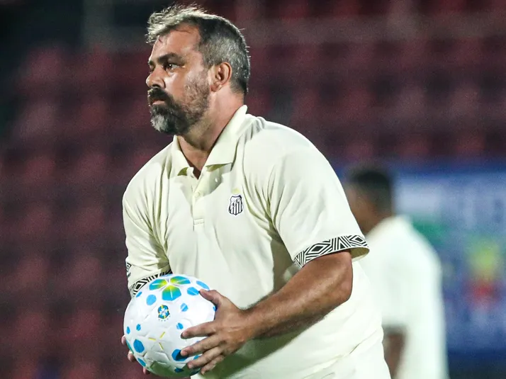 Couto celebra início do Santos no Brasileirão Feminino