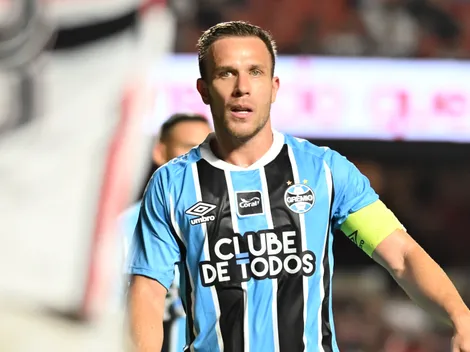 Arthur Melo tem problema e vira dúvida no Grêmio contra o Atlético-MG