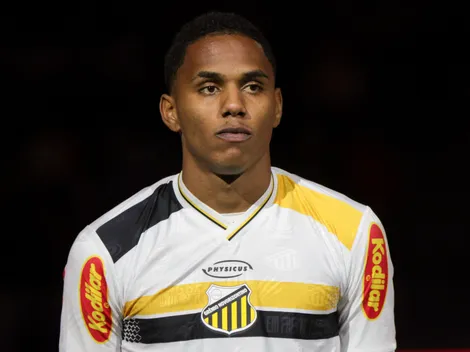 Botafogo quer "atravessar" Corinthians em negociação por Dantas