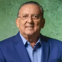 Galvão Bueno freia comparação do Flamengo com gigantes europeus