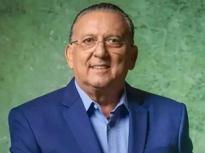 Galvão Bueno freia comparação do Flamengo com gigantes europeus