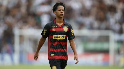 Ze Lucas jogador do Sport durante a partida entre Central e Sport no Estadio Lacerdao em Caruaru (PE), pelo campeonato pernambucano 2025.