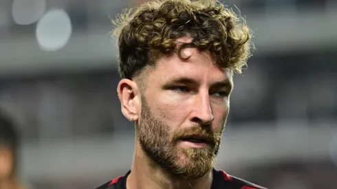 Léo Pereira vê Flamengo em dívida com a torcida