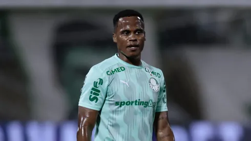 Jhon Arias jogador do Palmeiras durante aquecimento antes da partida contra o Capivariano no estadio Arena Barueri pelo campeonato Paulista 2026. Foto: Marcello Zambrana/AGIF