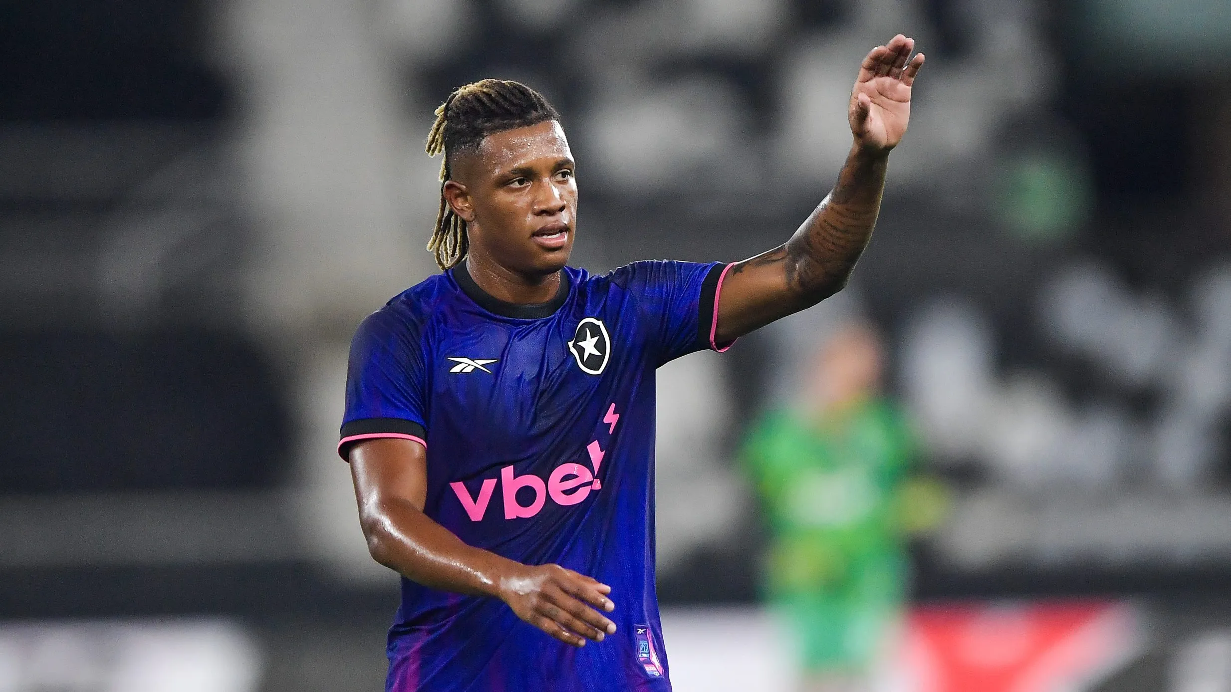 Danilo retorna ao time do Fogão. Foto: Thiago Ribeiro/AGIF