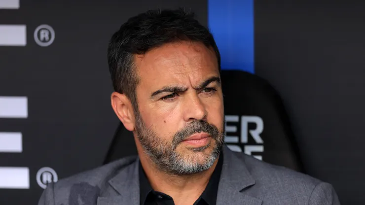 Vasco faz proposta por Artur Jorge.