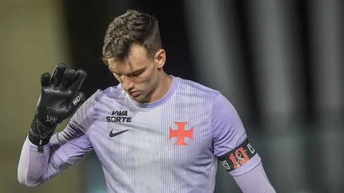 Léo Jardim, goleiro do Vasco. Foto: Thiago Ribeiro/AGIF
