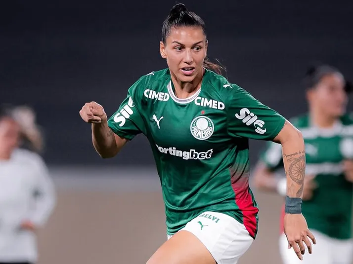 Bia Zaneratto expõe problemas no estádio Francisco Novelletto