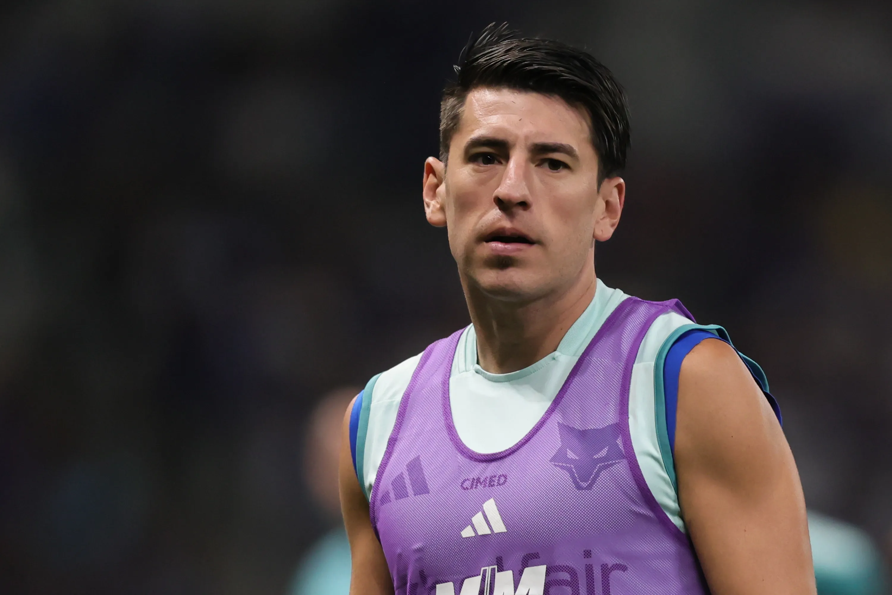 Villalba durante aquecimento antes da partida contra o Vila Nova-GO na Copa do Brasil de 2025. Foto: Gilson Lobo/AGIF