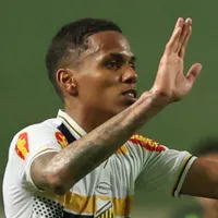 Fluminense envia proposta por Dantas