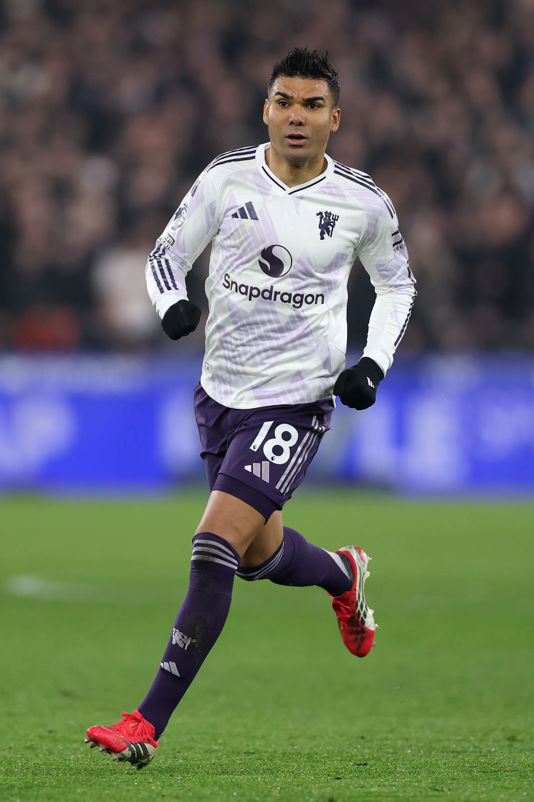 LONDON, ENGLAND – FEBRUARY 10: Casemiro of Manchester United during the Premier League match between West Ham United and Manchester United at London Stadium on February 10, 2026 in London, England. (Photo by Justin Setterfield/Getty Images)