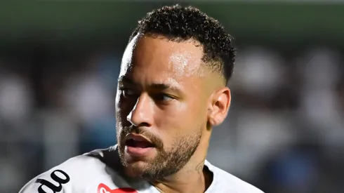 Neymar Jr. jogador do Santos durante partida contra o Velo Clube no estadio Vila Belmiro pelo campeonato Paulista 2026. Foto: Jota Erre/AGIF