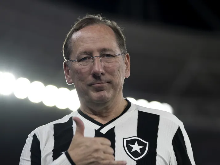 John Textor não contratará novo centroavante no Botafogo