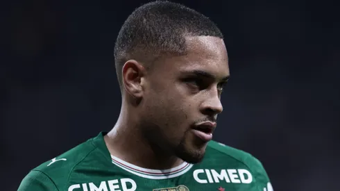 Vitor Roque durante confronto contra o Corinthians no Brasileirão de 2026.