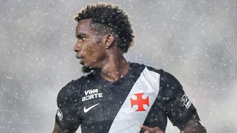 Thiago Mendes jogador do Vasco durante partida contra o Chapecoense no estadio Sao Januario pelo campeonato Brasileiro A 2026. Foto: Thiago Ribeiro/AGIF