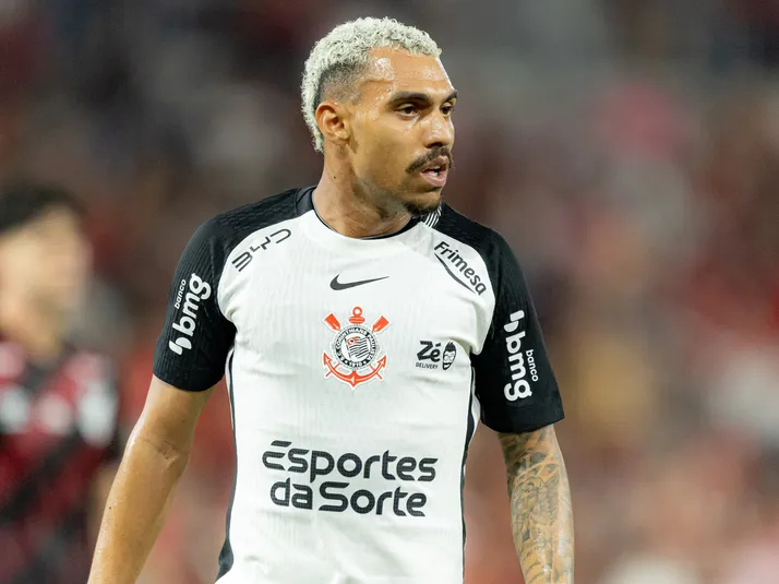 Matheuzinho revela sonho em atuar na Europa após Corinthians recusar oferta
