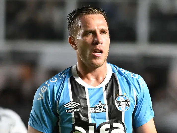 Arthur abre o jogo sobre liderança e faz projeção para Grêmio x Internacional