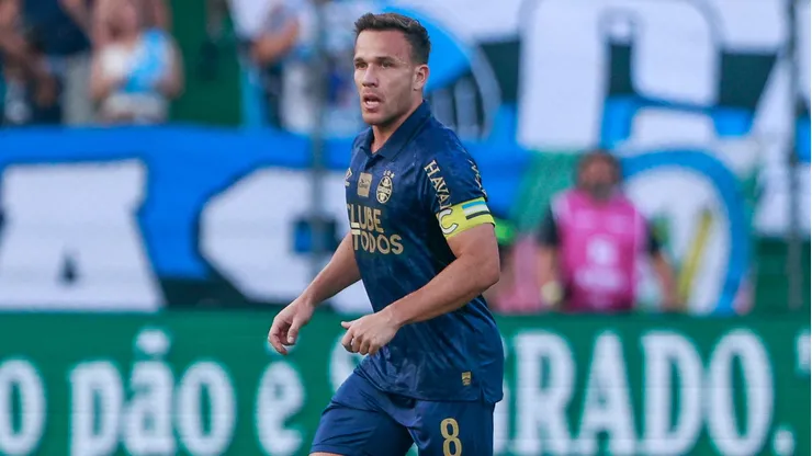 Arthur, volante do Grêmio, projeta Gre-Nal 450