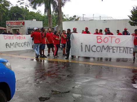 Ninho do Urubu amanhece com protestos da torcida do Flamengo