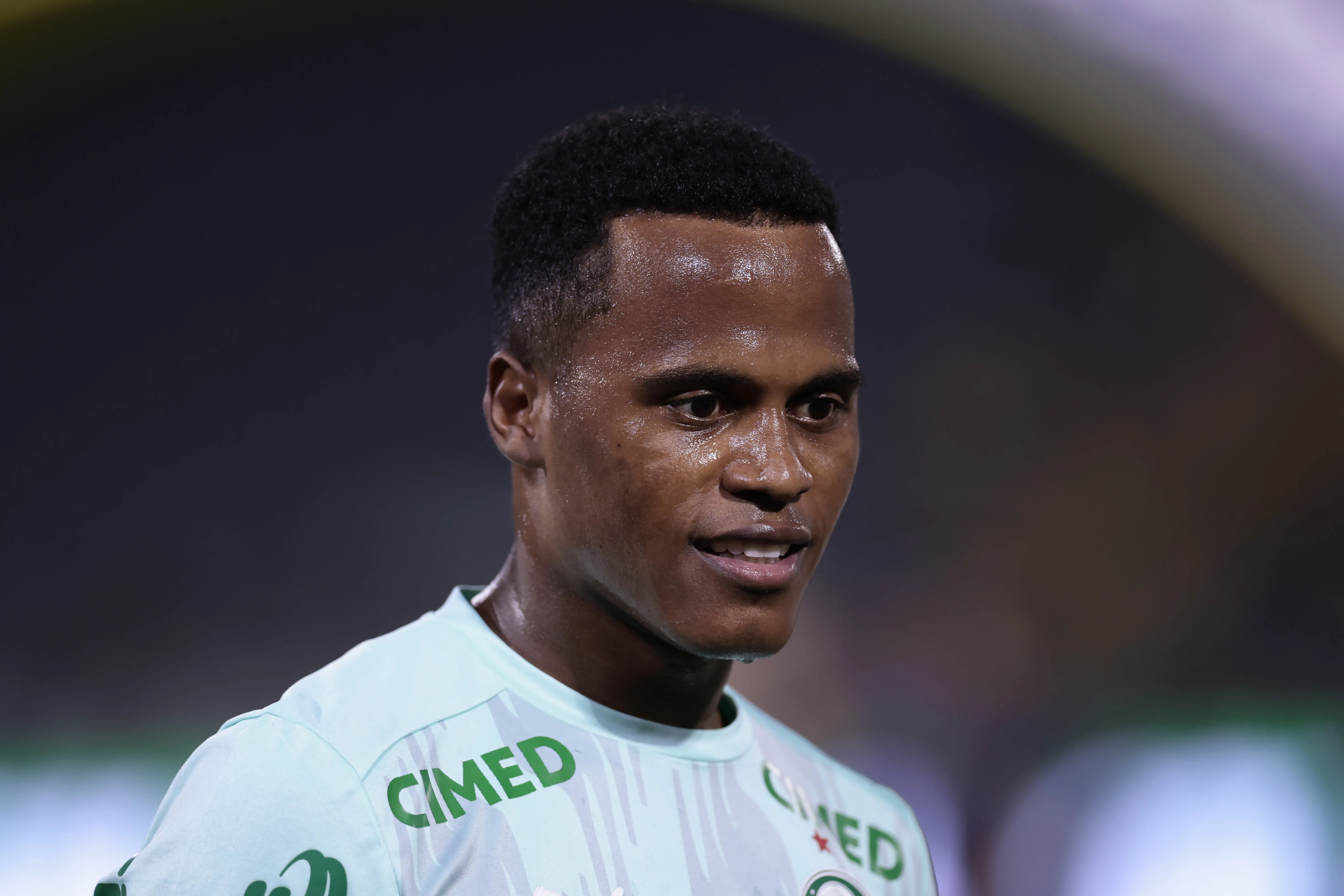 SP – BARUERI – 25/02/2026 – BRASILEIRO A 2026, PALMEIRAS X FLUMINENSE – Jhon Arias jogador do Palmeiras durante aquecimento antes da partida contra o Fluminense no estadio Arena Barueri pelo campeonato Brasileiro A 2026. Foto: Marcello Zambrana/AGIF