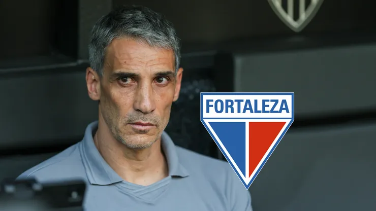Juan Vojvoda técnico do Santos durante partida contra o Atlético-MG no estádio Arena MRV pelo campeonato Brasileiro A 2025. Foto: Gilson Lobo/AGIF