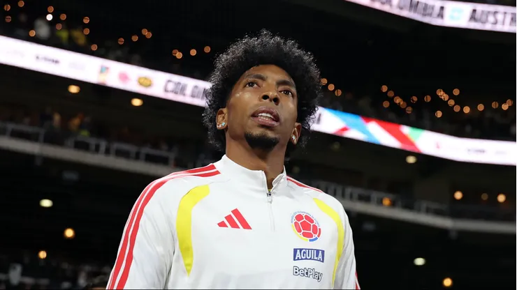 Johan Mojica em partida pela seleção da Colômbia. (Photo by Jordan Bank/Getty Images)