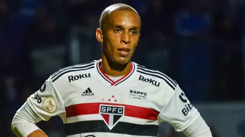 Miranda durante partida entre São Paulo x Avaí no Brasileirão de 2022.
