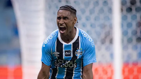 Tetê pode ficar à disposição no Grêmio.