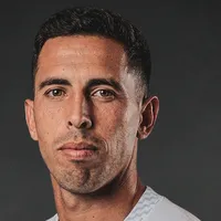 Santos anuncia oficialmente a contratação de Christian Oliva