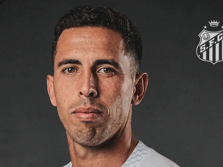 Santos anuncia oficialmente a contratação de Christian Oliva