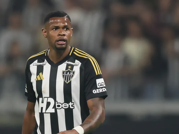 Botafogo tenta retorno de Júnior Santos, do Atlético-MG, mas negócio é difícil