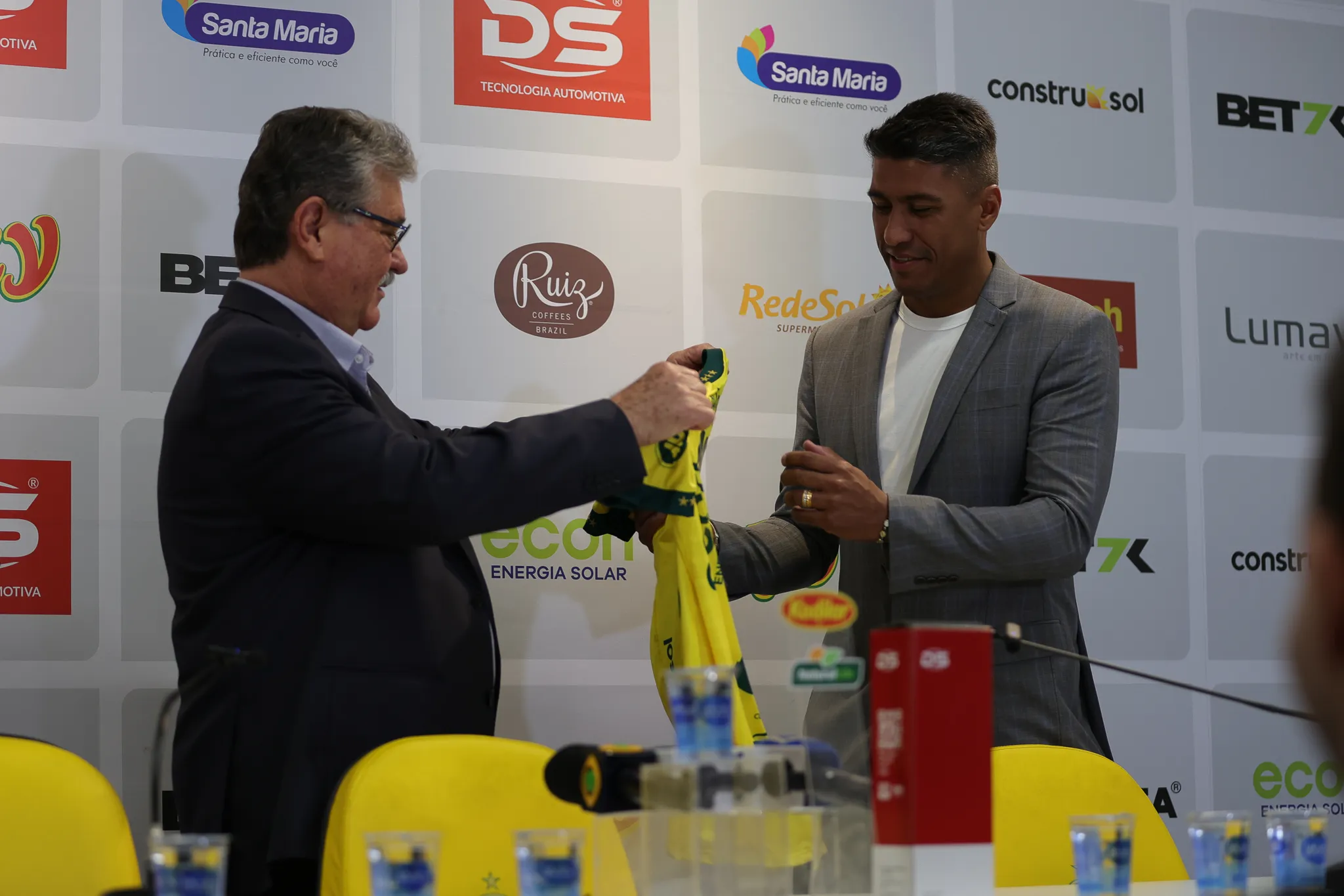 Paulinho durante sua apresentacao oficial como coordenador tecnico do Mirassol em coletiva de imprensa realizada no CT do Mirassol. Foto: Pedro Zacchi/AGIF