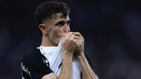 Gabriel Paulista jogador do Corinthians comemora seu gol durante partida contra o Bragantino no estadio Arena Corinthians pelo campeonato Brasileiro A 2026. Foto: Marcello Zambrana/AGIF