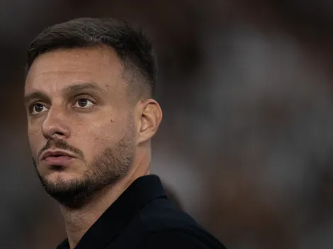 Anselmi mantém esperanças sobre reforços no Botafogo e manda recado