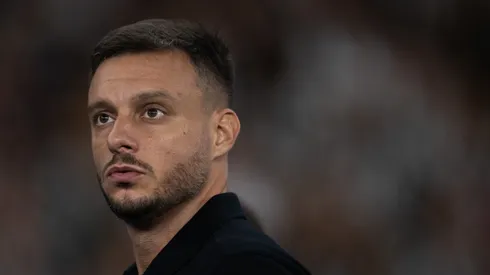 Martín Anselmi técnico do Botafogo durante partida contra o Nacional Potosí no estádio Engenhão pelo campeonato Copa Libertadores 2026. Foto: Jorge Rodrigues/AGIF